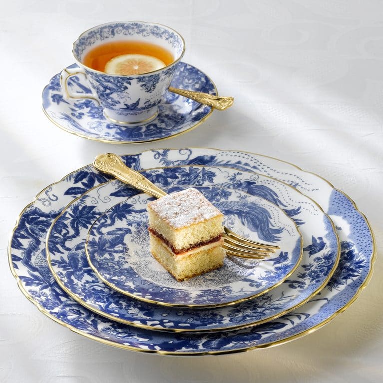 Aves Blue Dinner Set