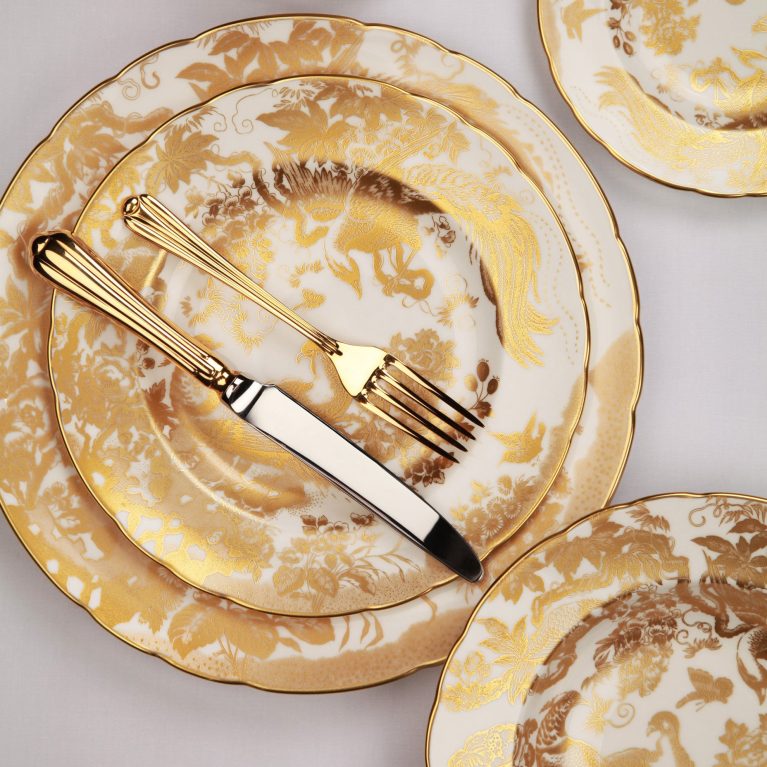 Aves Gold Dinner Set