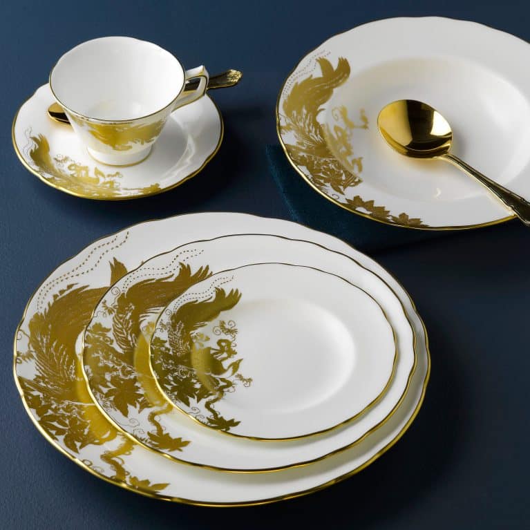 Aves Motif Dinner Set