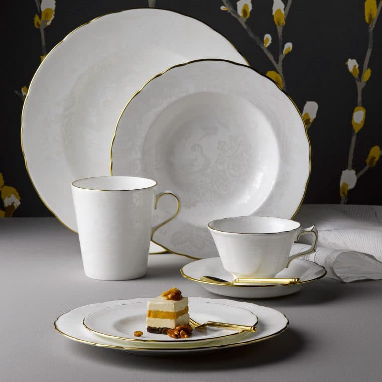 Aves Pearl Dinner Set